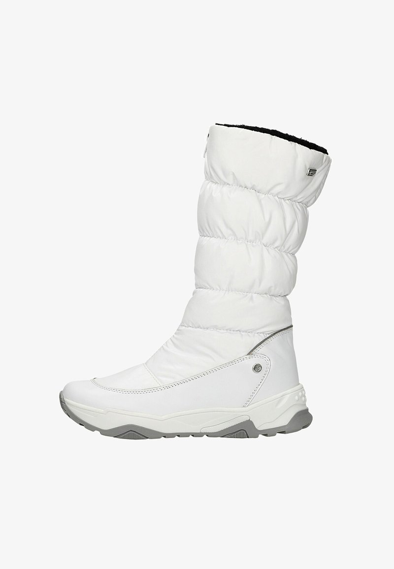 Witte geïsoleerde winterlaars met een puffy, gewatteerde schacht, geprofileerde zwarte voering en een grijze rubberen zool met tractiepatronen.