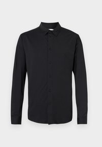 Zwart overhemd met lange mouwen en knopen, voorzien van een kraag, knopen aan de voorkant en een glad, mat afgewerkte stof. Geen zichtbare patronen of accenten.
