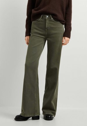 Pepe Jeans, FLARE WILLA - Дънки с широк крачол - range green