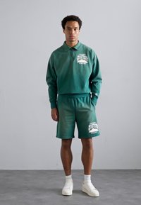 Billionaire Boys Club COUNTRY LOUNGE - Lühikesed püksid - green