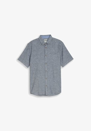 Chemise à manches courtes avec boutons, bleu clair avec un motif à carreaux subtil et un col boutonné, présentée à plat.