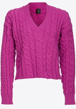 Maglione a v in fucsia con lavorazione a trecce, maniche lunghe, pattern testurizzato e polsini a coste. Il design corto esalta la silhouette complessiva.