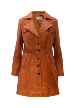 Brun læderjakke med en indhakskrage, knapper foran og to sidelommer. Har lange ærmer og en tilpasset pasform.