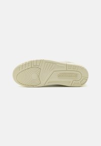 Jordan JORDAN SPIZIKE - Tenisice - sail/university red/coconut milk/sandstone/smoke grey