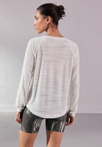 Next Pikkade varrukatega topp - ecru white