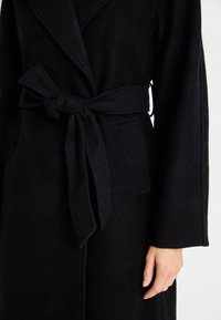 Gina Tricot BELTED LONG COAT - Klasisks mētelis - black
