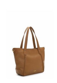 Brązowa torba typu tote z dwoma paskami na ramię, gładką teksturą, lekko usztywnionym kształtem oraz subtelnym złotym detalem na podstawie.