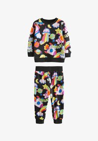 Ej vald, black lime fluro space