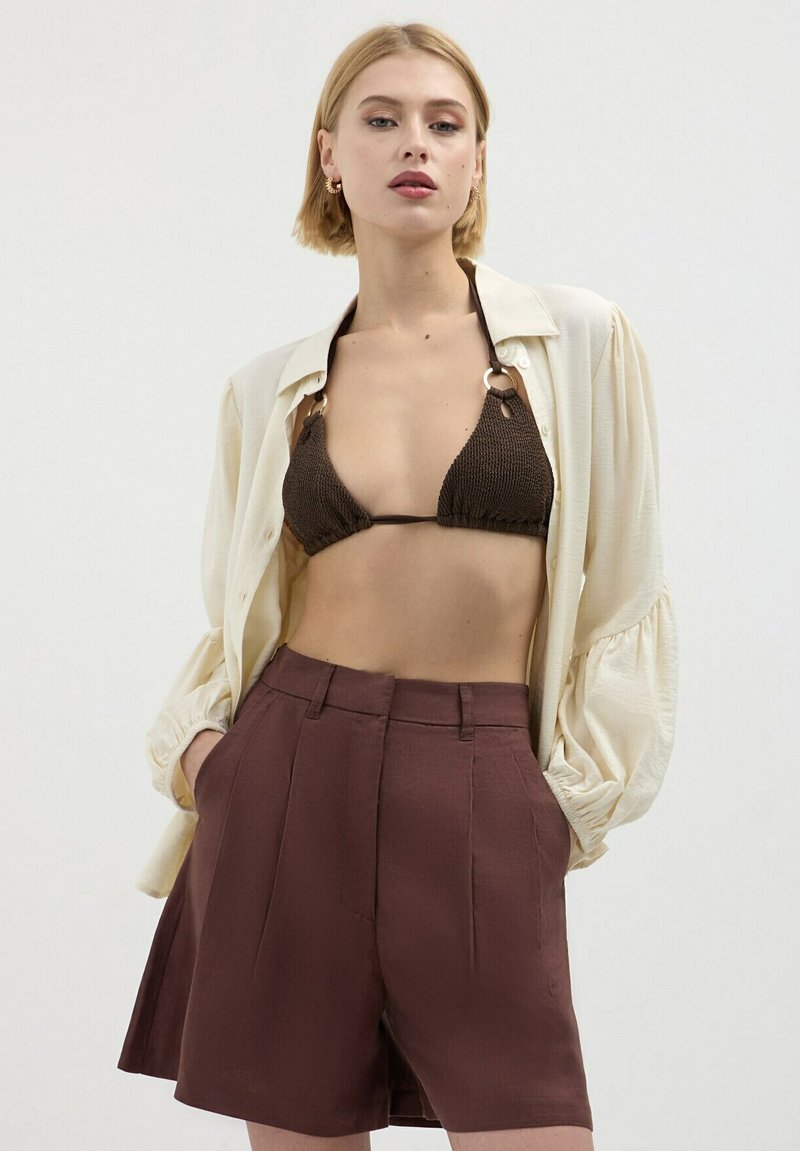 Calliope BERMUDA - Shorts - marrone