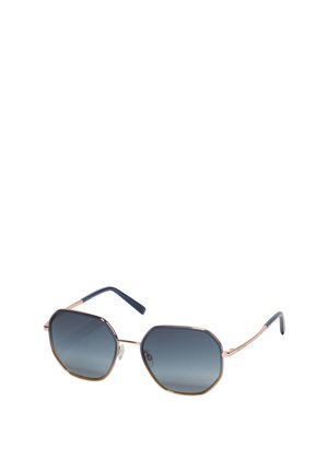 Lunettes de soleil octogonales avec une fine monture en métal rose gold et des verres à dégradé foncé, embouts de branches bleu marine et plaquettes nasales réglables.
