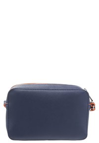 Námořnická syntetická crossbody taška s oranžovým zipem, obdélníkový tvar, hladká textura a nastavitelný popruh. Jednoduchý, funkční design.
