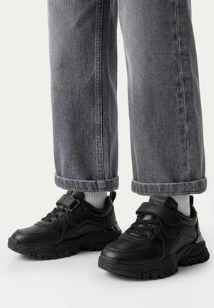 DeeZee, DEEZEE SNEAKERS GIRL BLACK 5907964248910 - Sneakers - black