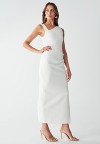 BWLDR KIMI - Trikoomekko - white