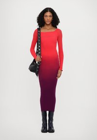 Sinead Gorey DIAMOND SEAMLESS DRESS - Nappali ruha - red/purple