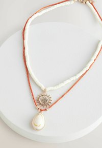 Next SHELL AND SUN  - Kaklarota - orange neutral