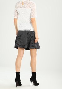 Banana Republic A-linjainen hame - grey