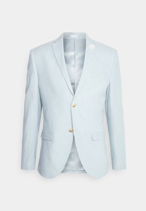 Blazer en lin bleu clair avec une poche poitrine simple, deux boutons et un accent en épingle à fleurs. Doublure intérieure lisse avec un design de revers classique.