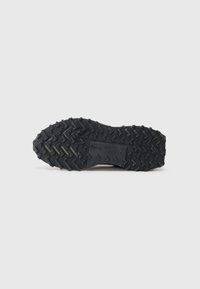 Lacoste ELITE ACTIVE 225 - Sneakers basse - dark brown/black