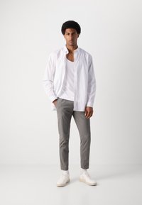 Lindbergh DRAWSTRING PANTS - Hlače - dark deep grey