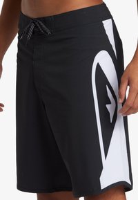 Quiksilver SURFSILK HOLMES 20  - Plavecké šortky - black