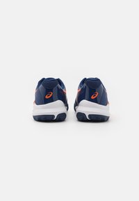 ASICS GEL CHALLENGER - Salakpályás teniszcipők - blue expanse/koi