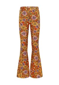 Uitlopende broek in een levendig oranje met een bloem patroon met roze en gele bloemen, gemaakt van zachte stof met zichtbare stikdetails.