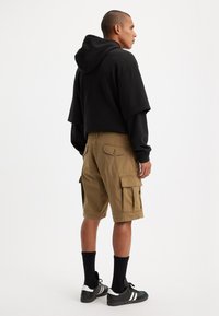 Levi's® CARRIER - Shorts - otter poplin