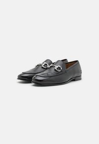 Melvin & Hamilton CLIVE 1 - Alkalmi belebújós cipők - black/ tan