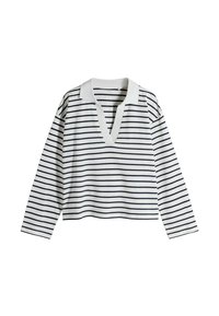 Camiseta de manga larga a rayas con cuello blanco y escote en V. La tela es suave con rayas horizontales alternas en azul marino y blanco.