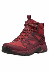 Botas de senderismo rojas con parte superior de malla y sintético, suela de goma, cordones texturizados y una marca prominente en el lado. Diseño de media caña para soporte.