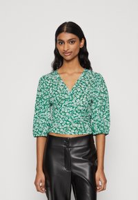 ONLY Petite ONLPELLA 3/4 WRAP - Top dugih rukava - abundant green