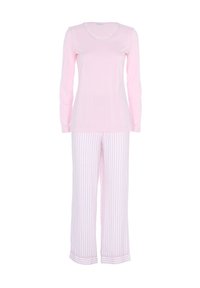 Maglietta a maniche lunghe rosa chiaro con scollo a V, abbinata a pantaloni da pigiama a righe rosa e bianche, caratterizzati da una vestibilità rilassata e un tessuto morbido.