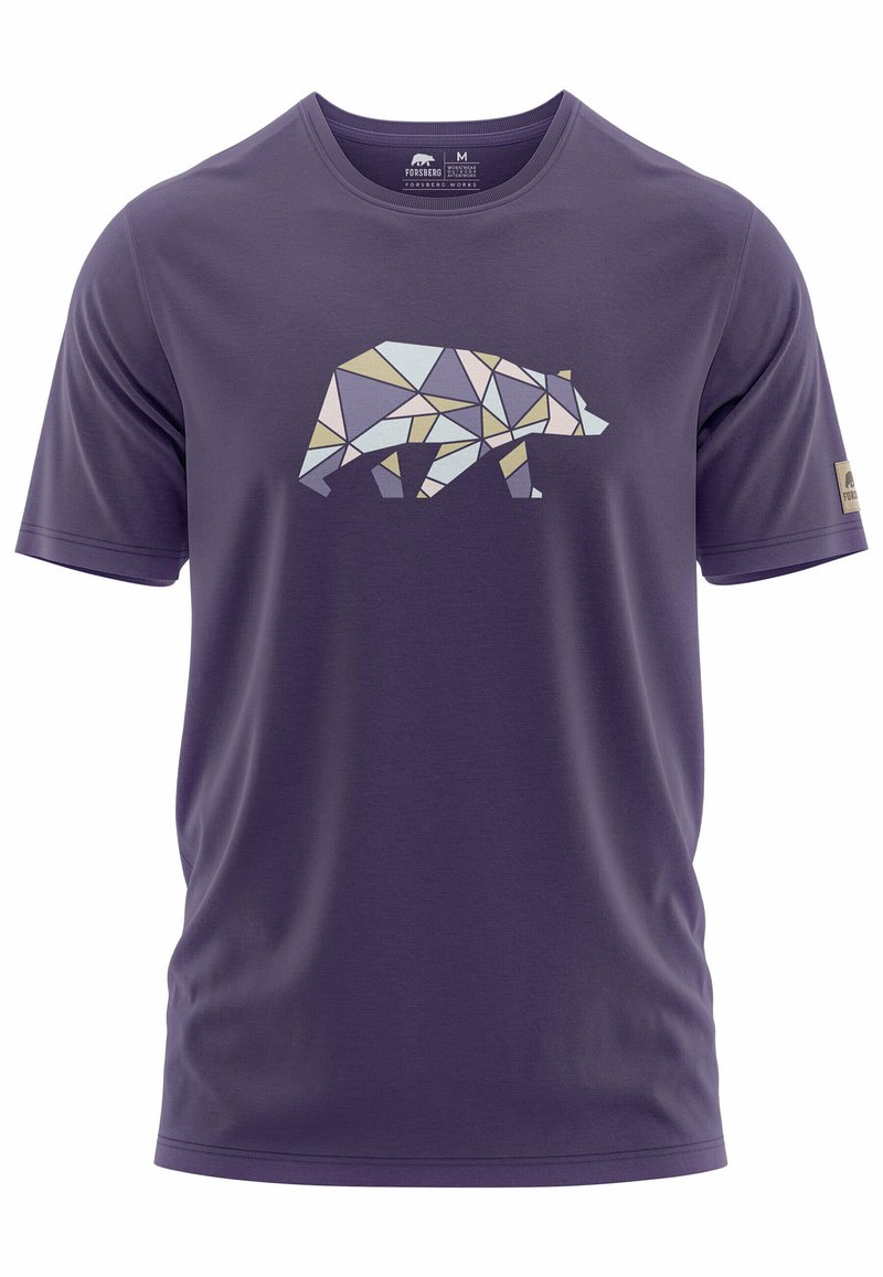 Camiseta de manga corta morada, hecha de una tela suave, con un diseño de oso geométrico en colores claros en la parte frontal. Cuello ajustable.