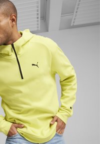 Puma RAD CAL HALF-ZIP - Mikina s kapucňou - lime sheen