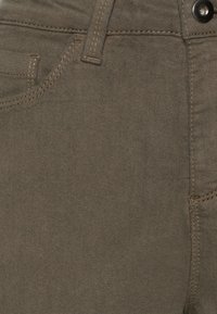 Kaffe Vaqueros pitillo - khaki
