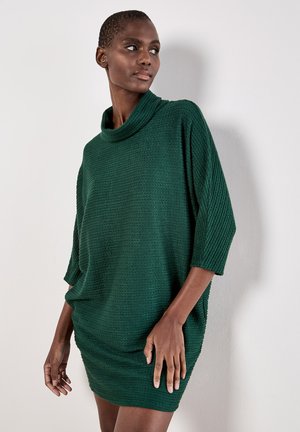 TEXTURED CABLE KNIT COCOON  - Strickkleid - green