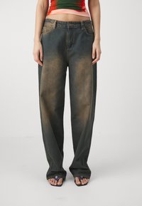 Jaded London SONIC BAGGY LEG WITH TURN UP - Široke hlačnice - washed denim