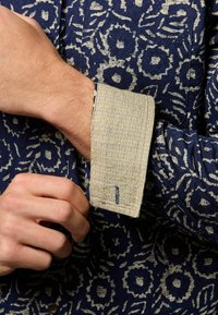 Next TEXTURED - REGULAR FIT - Shirt - blue