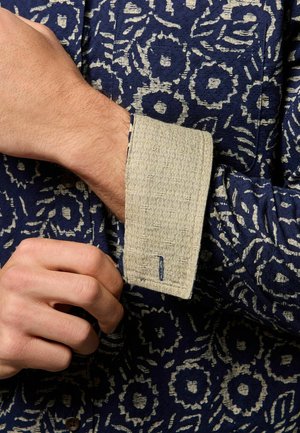 Next TEXTURED - REGULAR FIT - Shirt - blue