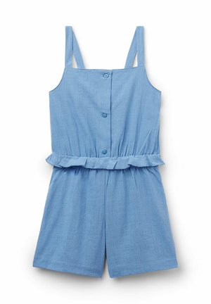 Combinaison sans manches bleu clair en tissu texturé ; présente une taille cintrée avec un bord froncé et un devant à boutons. Longueur short.
