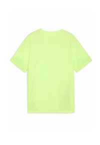 T-shirt sportivo verde neon a maniche corte con dettagli in rete sulle maniche, mostrato da dietro su uno sfondo bianco.