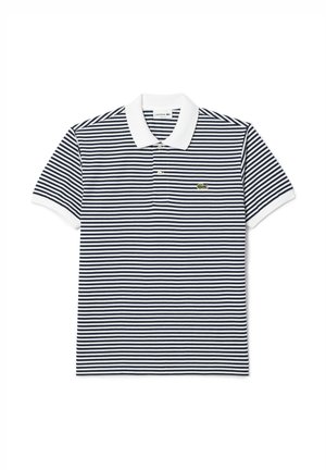 Polo majica v mornarsko modri in beli črtni izvedbi, z klasičnim ovratnikom, kratkimi rokavi in majhnim vezenim logotipom na prsih. Mešanica bombaža.