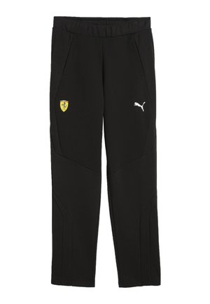 Mustat verkkarit, joissa joustava vyötärönauha, vasemmassa reidessä Ferrari-logo ja oikeassa reidessä valkoinen Puma-logo.