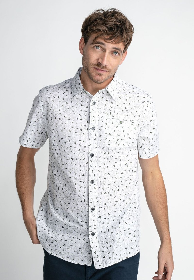 Petrol Industries WITH AN ALL OVER PRINT Skjorter Chalk White hvid Zalando dk