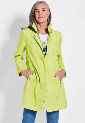 MIT VERSTECKTER KAPUZE - Halflange jas - light green