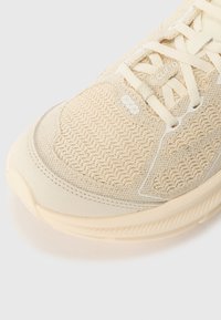 Thumbnail Image 6