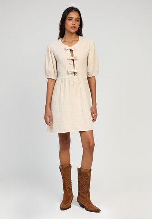 AN'GE Robe de jour - vanille