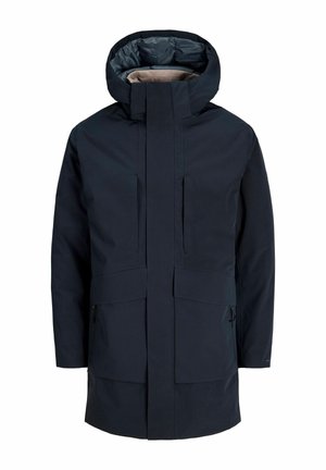 Manteau d'hiver bleu marine foncé avec capuche, manches longues, fermeture éclair devant et deux grandes poches à rabat sur les hanches.