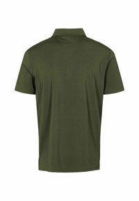 Polo vert foncé à manches courtes vu de dos avec un col classique et un design simple et uni.