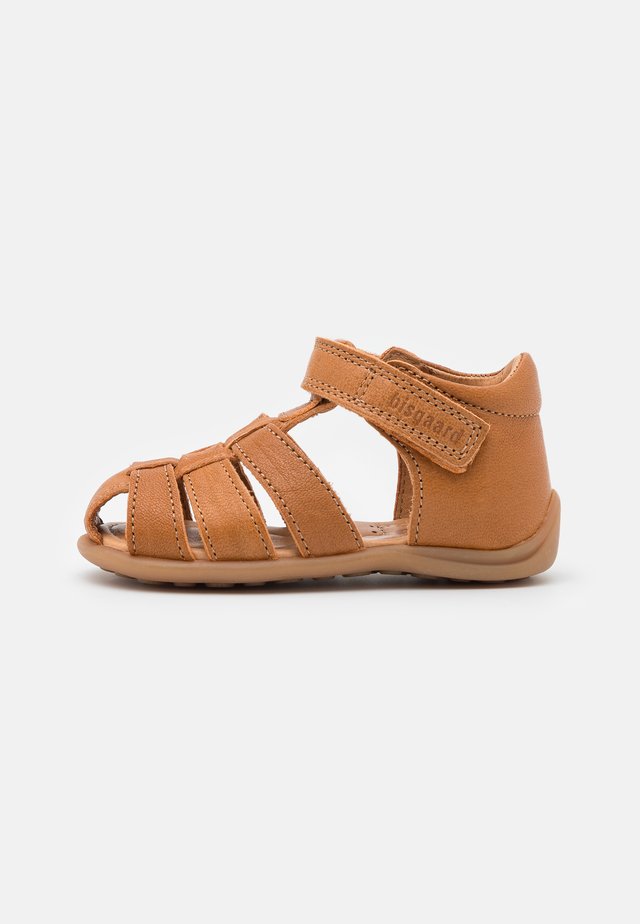 CARLY UNISEX - Sandaalit nilkkaremmillä - tan